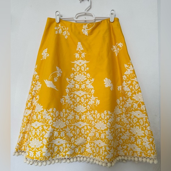 Folk-inspired A-line floral skirt with Pom-Pom trim, yellow, size 4 - Picture 2 of 5